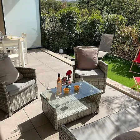 شقة T2 Rez De Jardin Cosy *